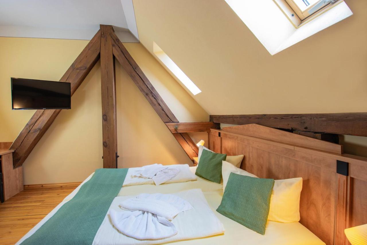 Jagdschloss Hotel 3*